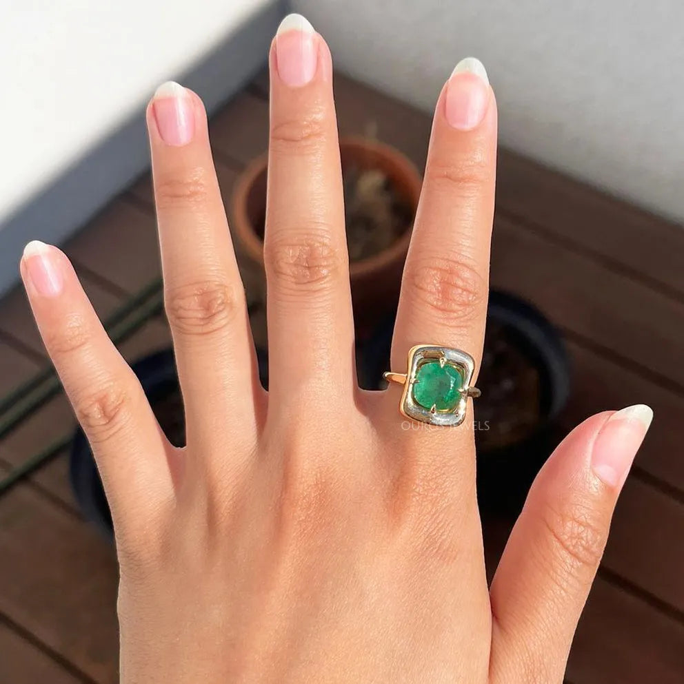 Emerald Gemstone Cushion Cut Solitaire Ring