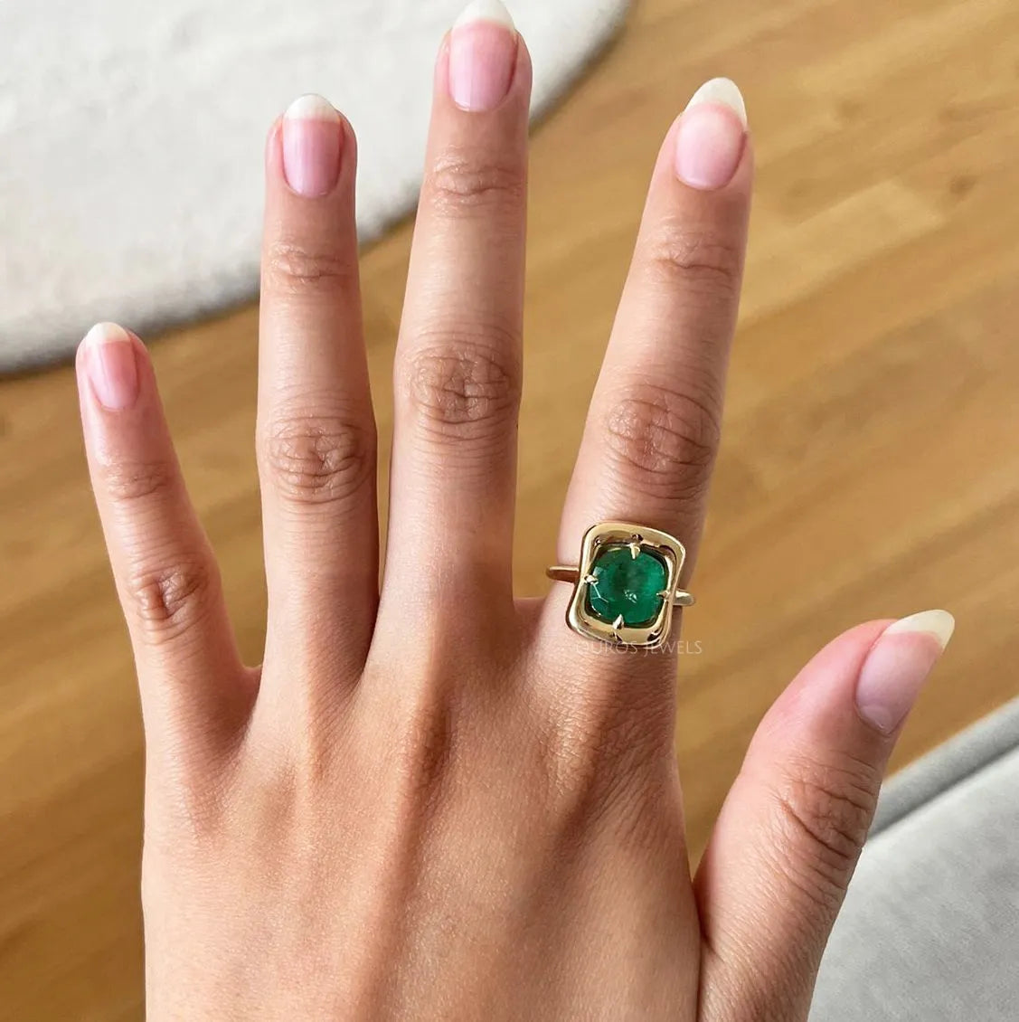 Emerald Gemstone Cushion Cut Solitaire Ring