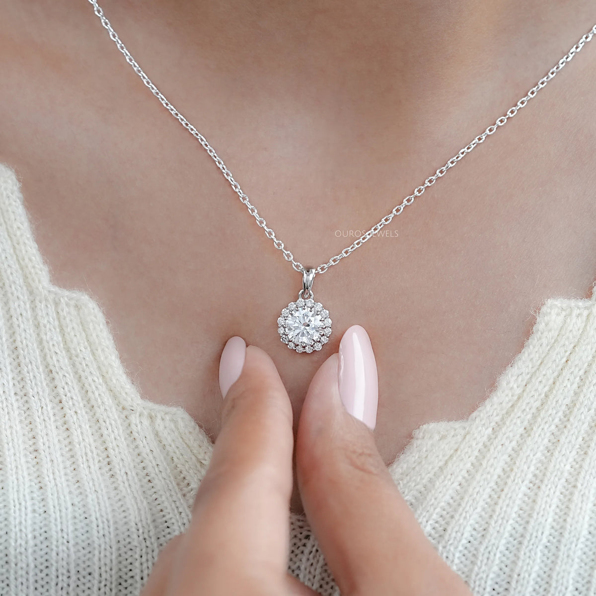 Round Lab Grown Diamond Halo Pendant Necklaces