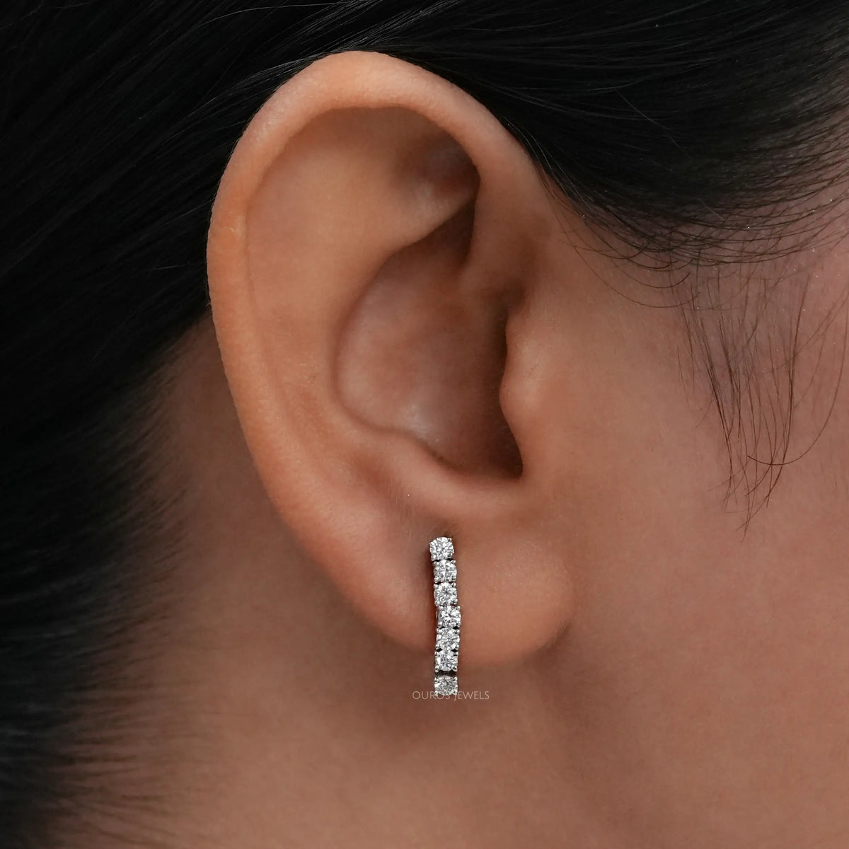 Round Lab Diamond Linear Drop Earring Earring