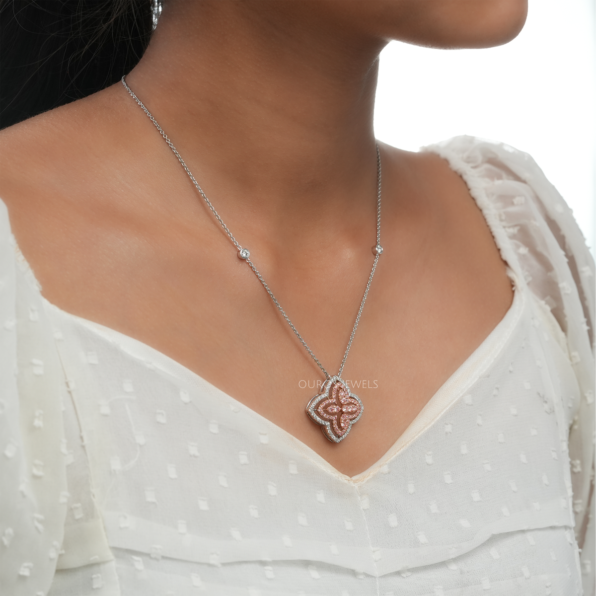 Floral Style Round Cut Diamond Halo Pendant Necklaces