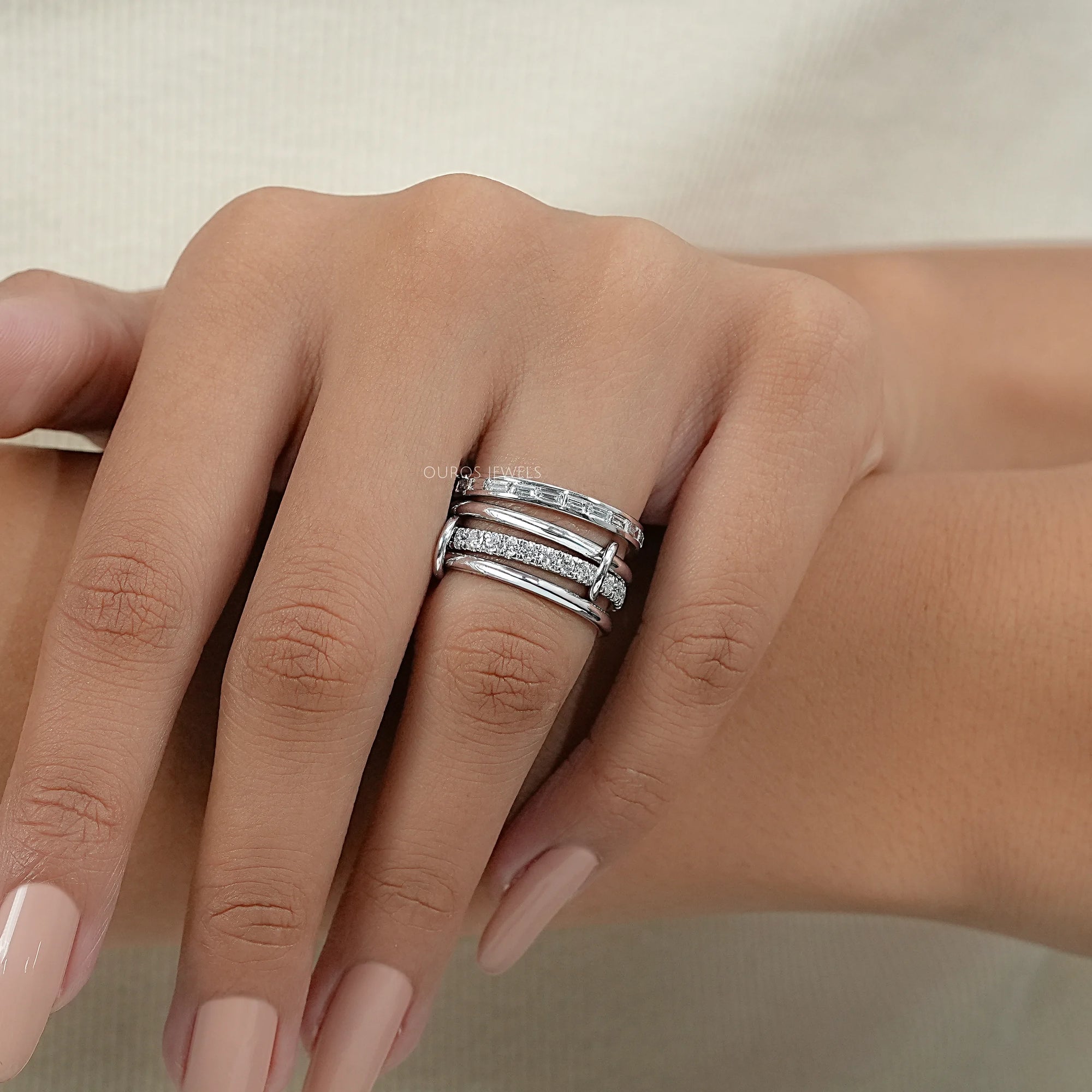 Baguette And Round Diamond Interlink Band Ring