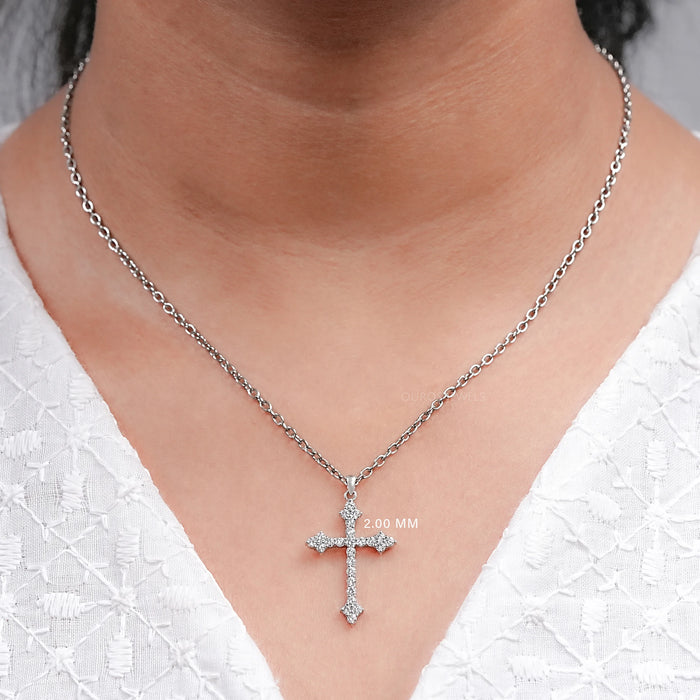 Round Diamond Cross Pendant Necklaces