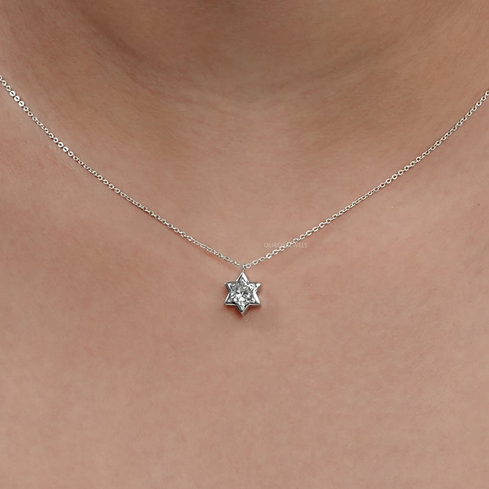 David Star Lab Diamond Bezel Set Solitaire Pendant Necklaces