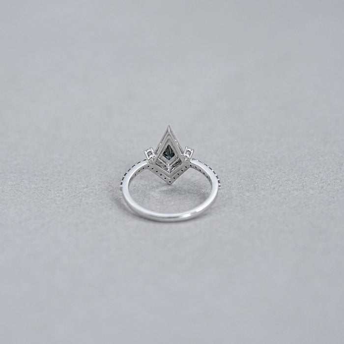 Black kite Cut Halo Curved Wedding Ring Rings