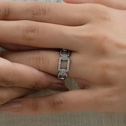 Round Lab Diamond Chain Link Ring Ring