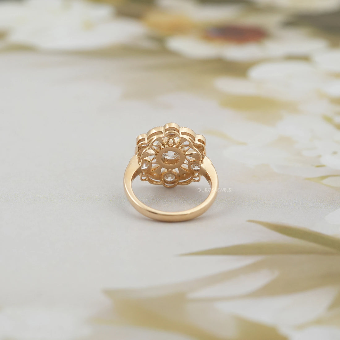 Vintage Old European Round Cut Flower Style Ring Ring