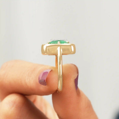 Emerald Gemstone Cushion Cut Solitaire Ring