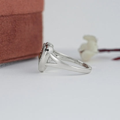 Heart Shape Round Diamond Signet Ring Ring