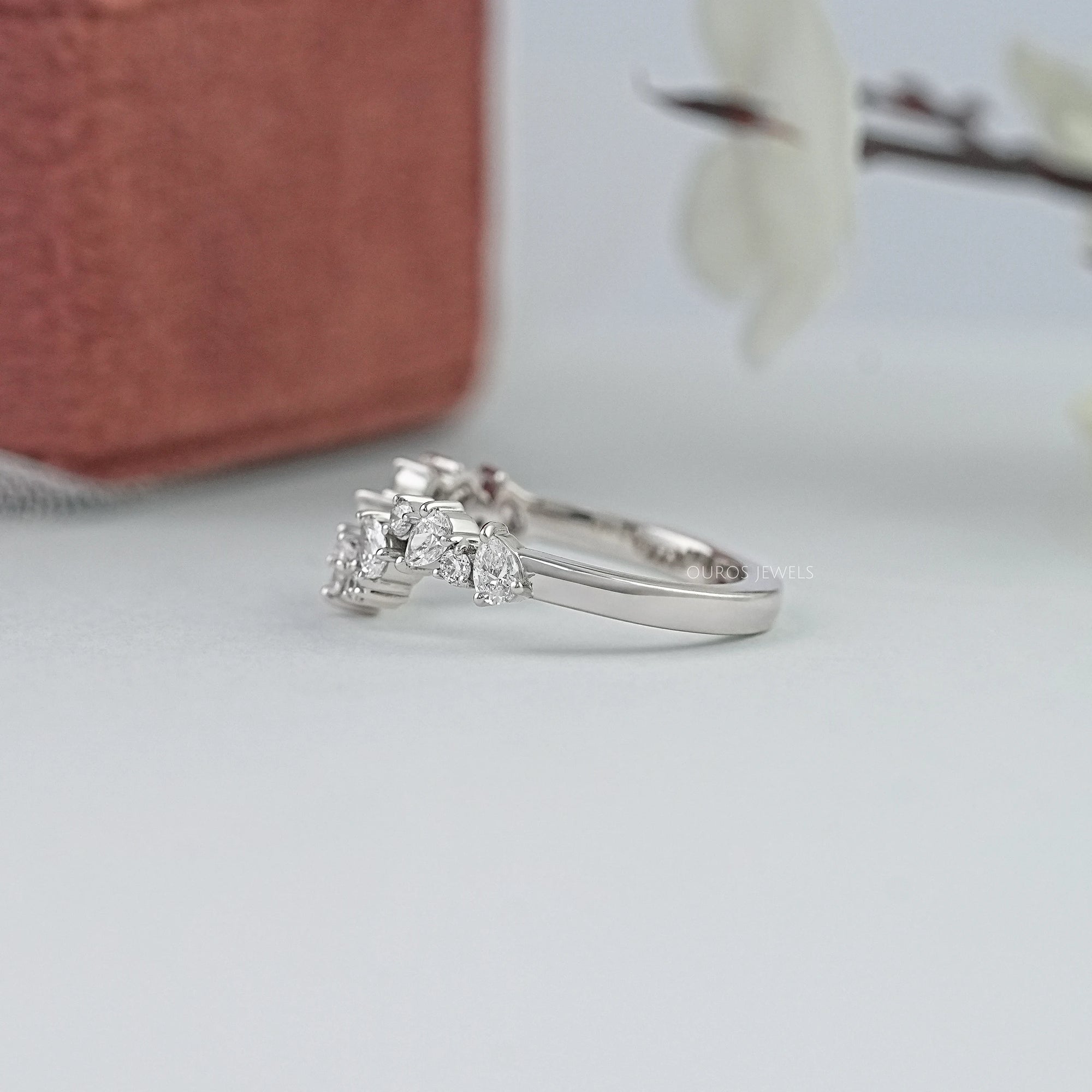 Pear And Round Lab Diamond Cluster Curved Ring Ring