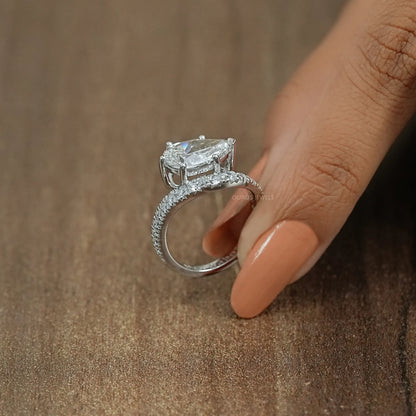 East West Pear Cut Diamond Wave Ring Ring