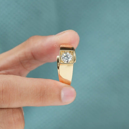 Round Cut Lab Grown Diamond Solitaire Wedding Men's Ring