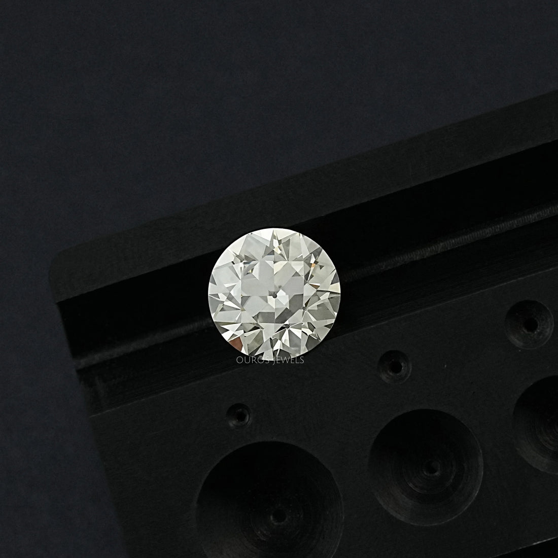 Flower Pattern Old European Round Cut Loose Loose