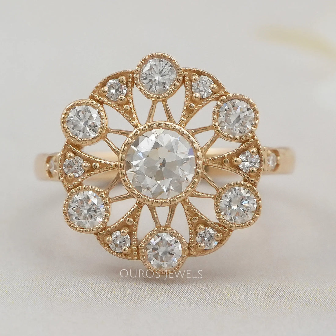 Vintage Old European Round Cut Flower Style Ring Ring