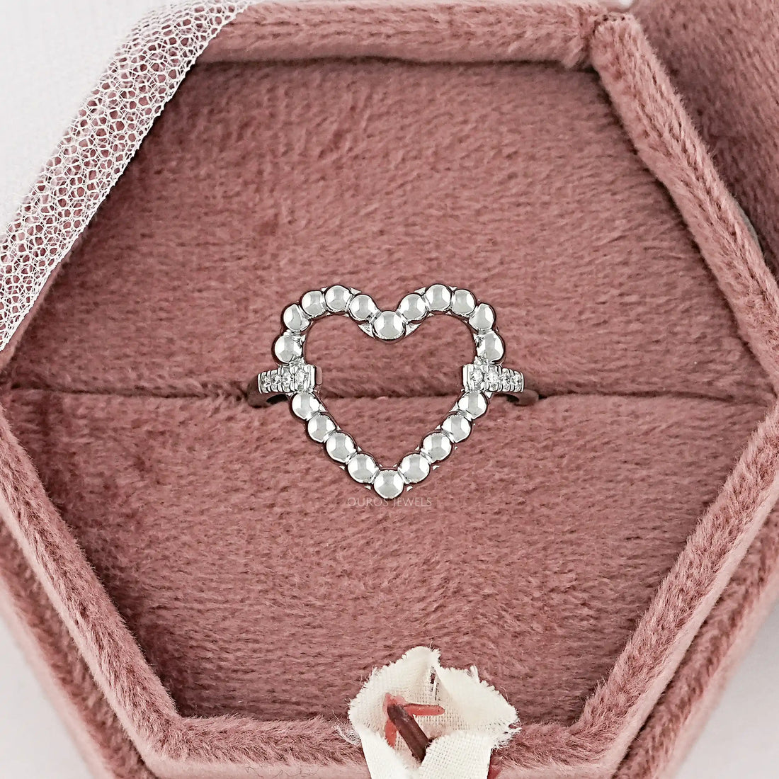 Open Heart Shape Round Diamond Bubble Ring Ring