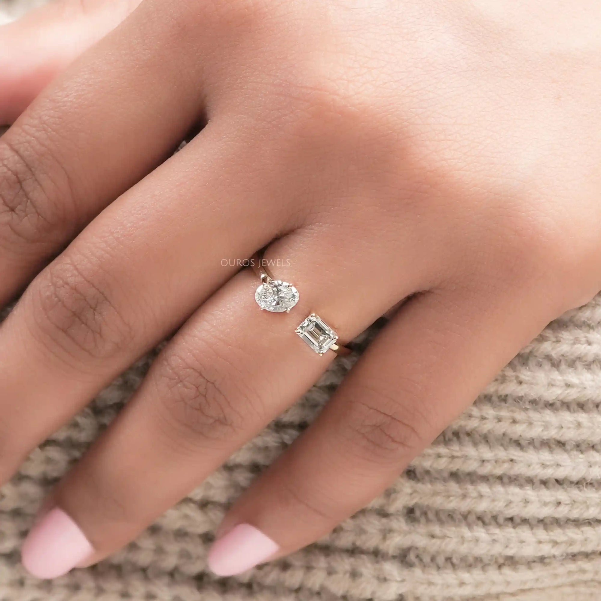 Oval And Emerald Diamond Toi Moi Engagement Ring