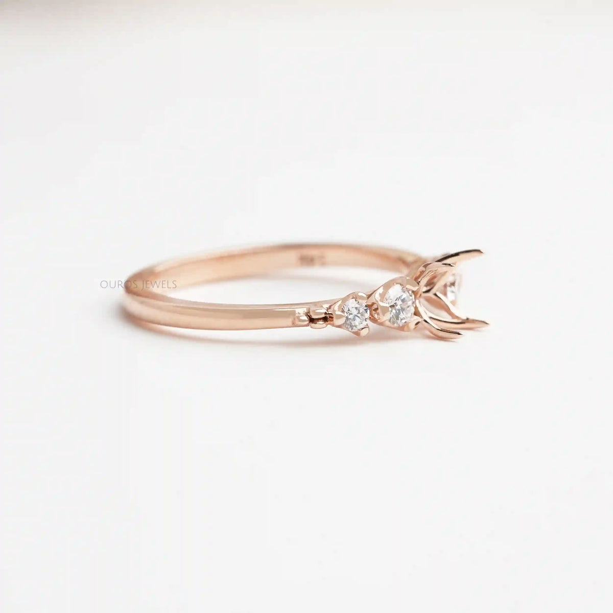 Oval Semi Mount Prong Setting Engagement Ring
