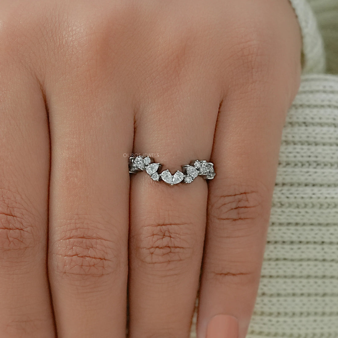 Pear And Round Lab Diamond Cluster Curved Ring Ring