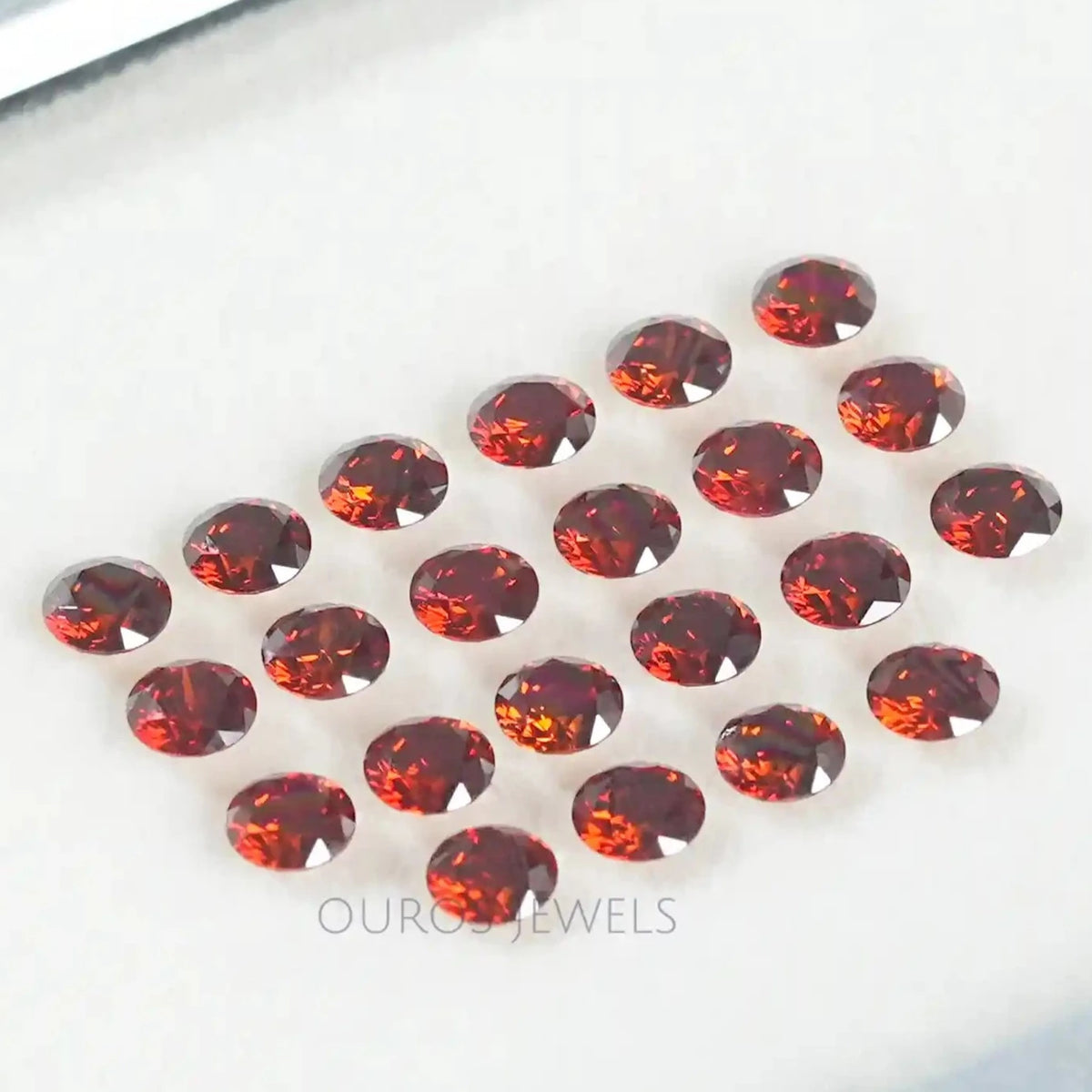 Red Round Cut Lab Grown Diamond Loose