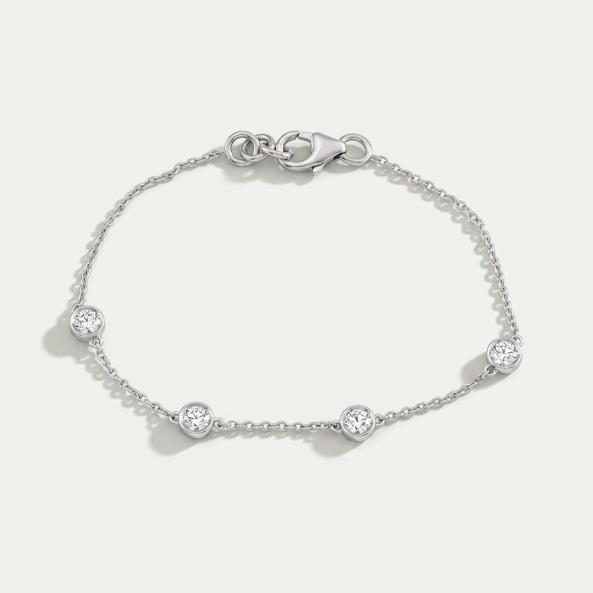 Round Diamond Bezel Set Chain Bracelet Bracelet