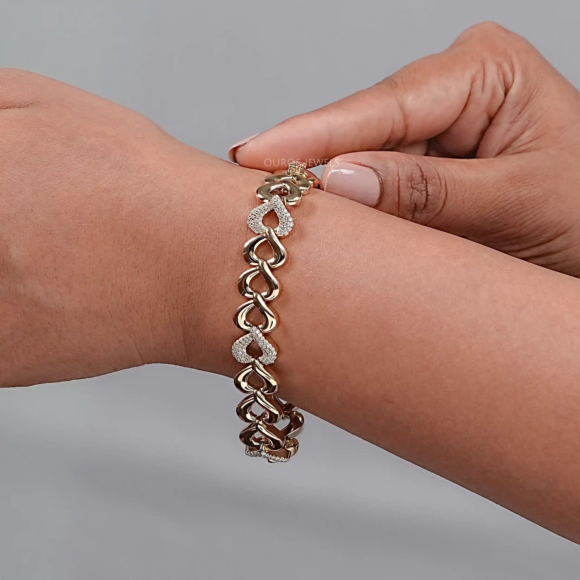 Pave Set Heart Link Bracelet Bracelet
