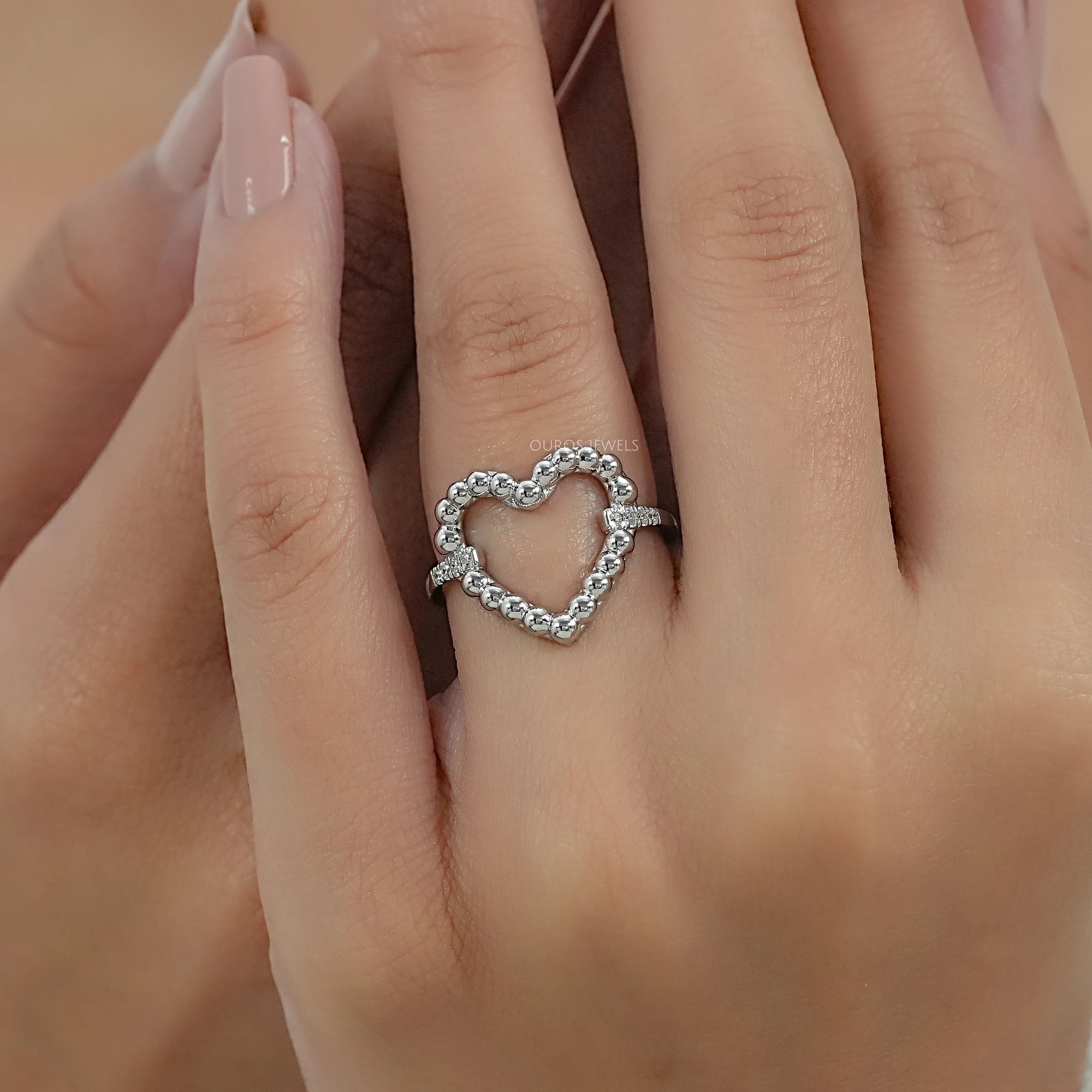 Open Heart Shape Round Diamond Bubble Ring Ring