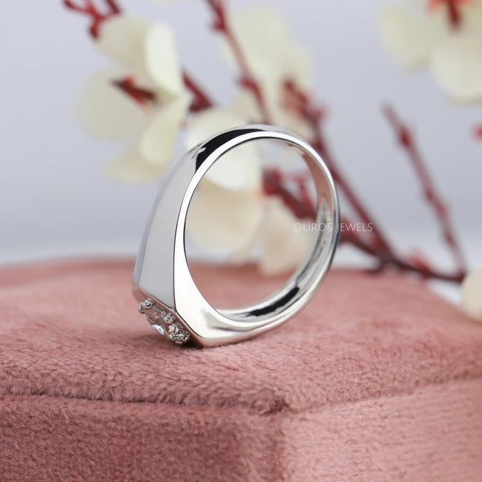 Round Cut Single Diamond Ring For Men's