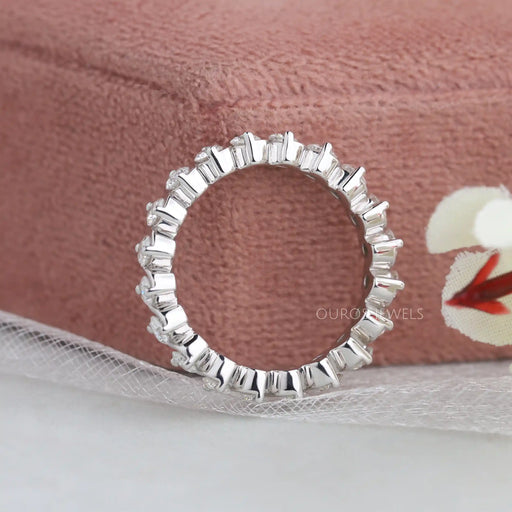 Women's Round Cut Diamond Eternity Band