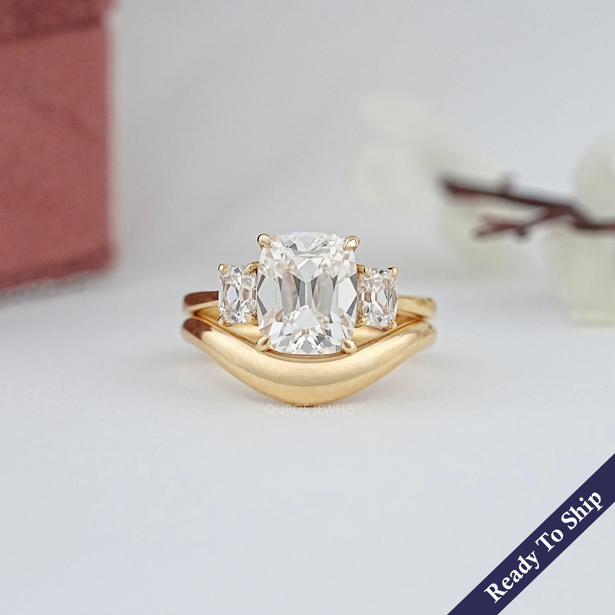 Trilogy Old Mine Cushion Diamond Curved Ring Set