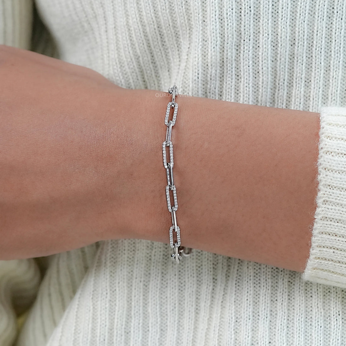 Round Lab Diamond Paper Clip Link Bracelet