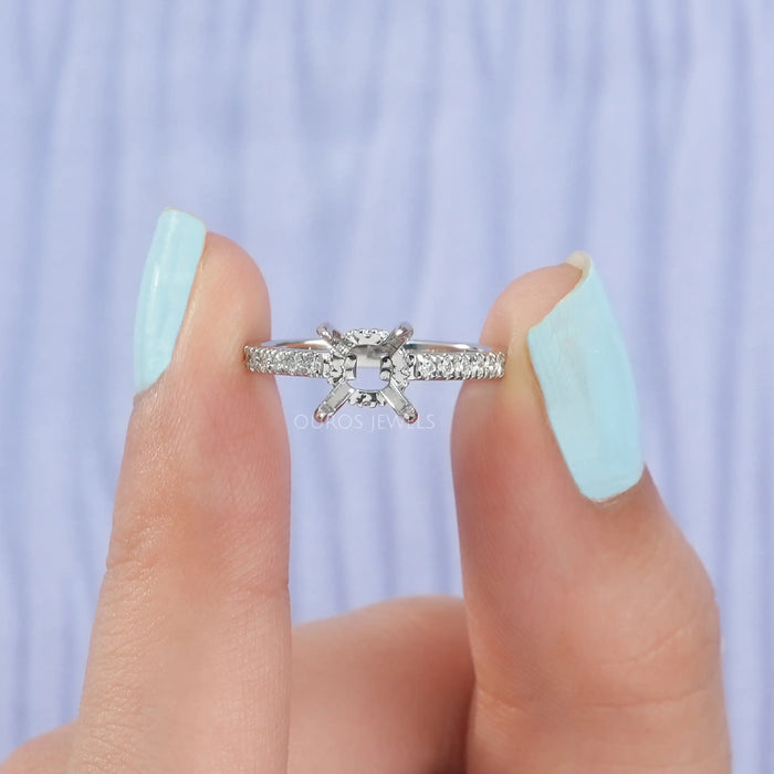 Round Shape Semi Mount Hidden Halo Accent Diamond Ring Ring