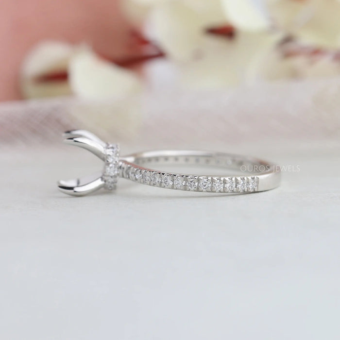 Round Shape Semi Mount Hidden Halo Accent Diamond Ring Ring