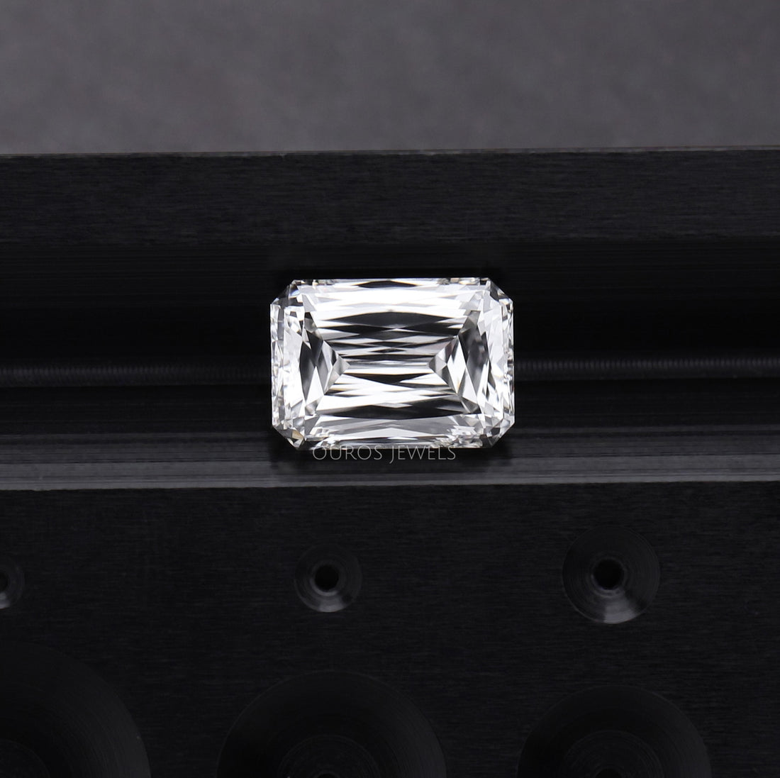 Criss Cut Antique Lab-Grown Diamond