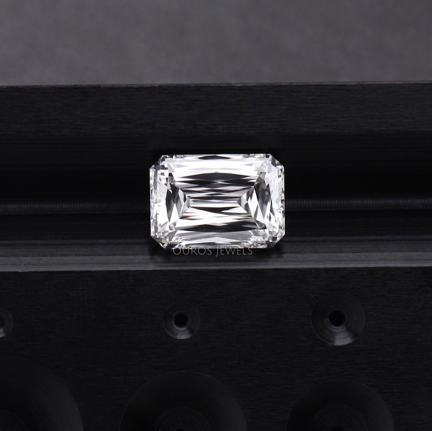 Criss Cut Antique Lab-Grown Diamond