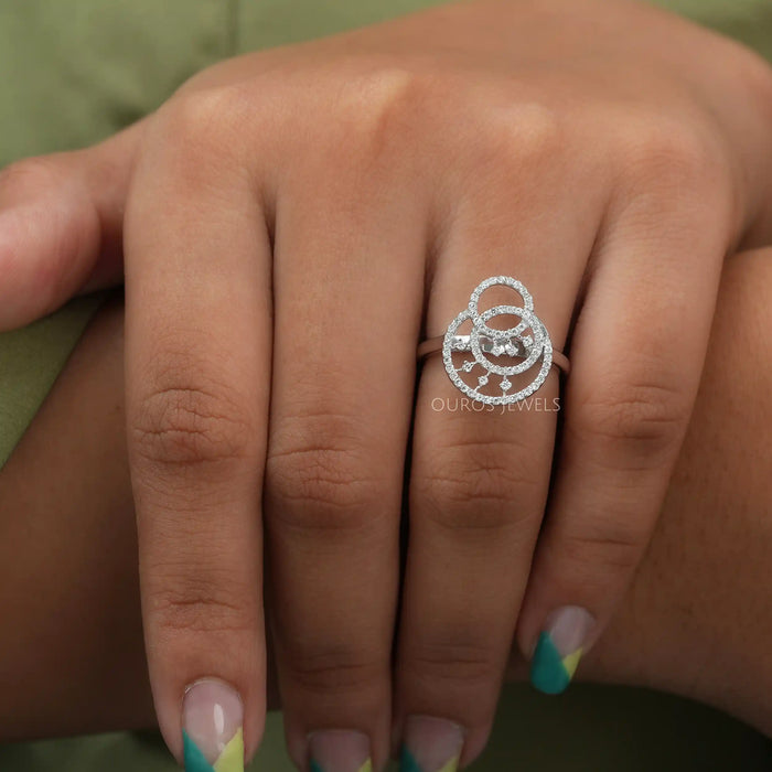 Round Diamond Circle Wedding Ring
