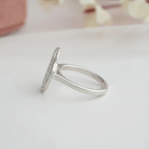 Round Diamond Circle Wedding Ring