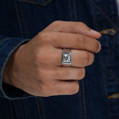 Round Cut Diamond Engagement Ring For Men's