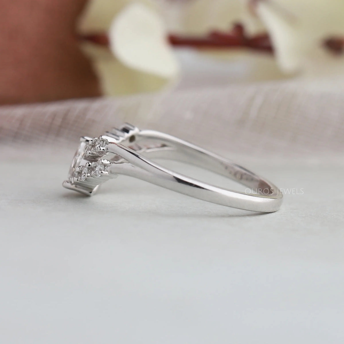 Pear Diamond Double Curved Band Rings